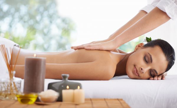 Khóa học massage bao nhiêu tiền? (Học nghề spa)